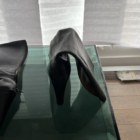 Christian Louboutin high boots - Picture 2 of 7